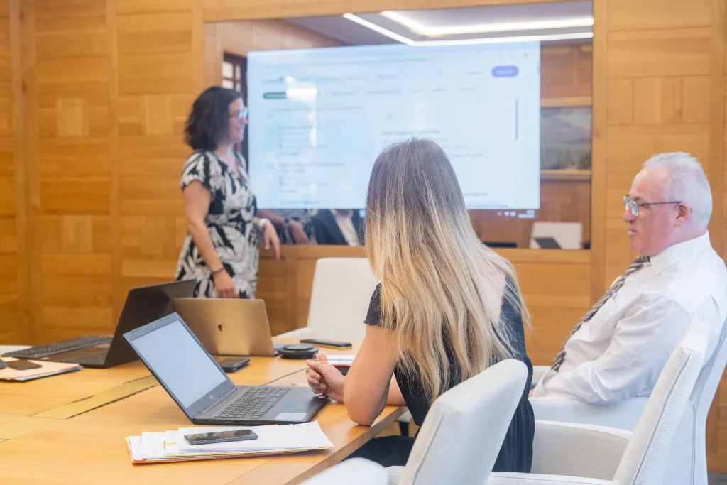 Recrutement de Directeur de Site Industriel : consultants Board Search en rendez-vous